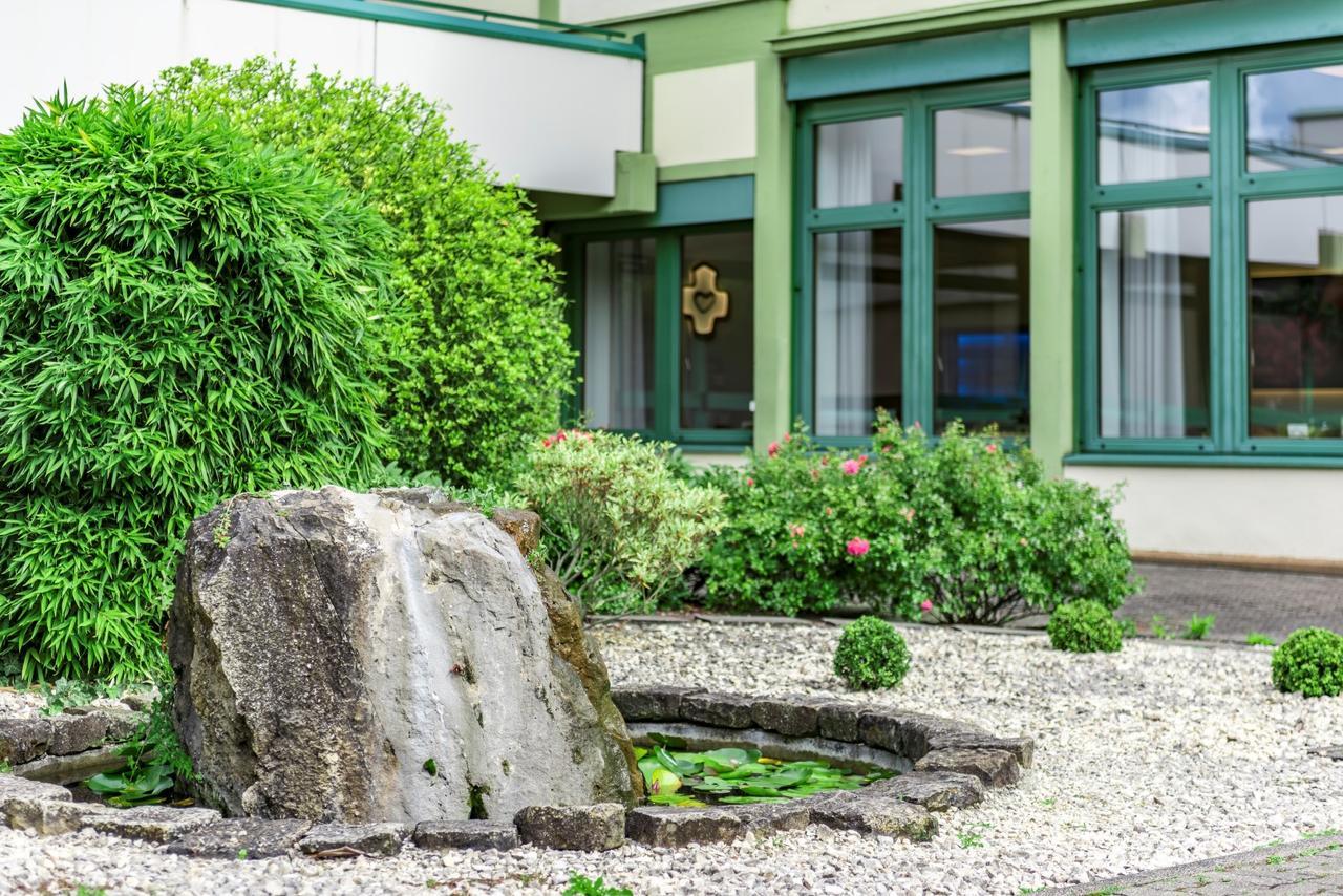 Kloster Neustadt Neustadt an der Weinstraße المظهر الخارجي الصورة